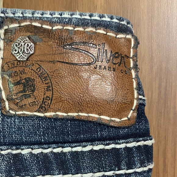 Silver Jeans Dark Blue Boot Cut Denim EUC - Picture 3 of 8